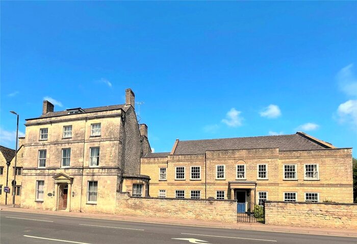 2 Bedroom Flat For Sale In Oxford House, London Road, Cirencester, GL7