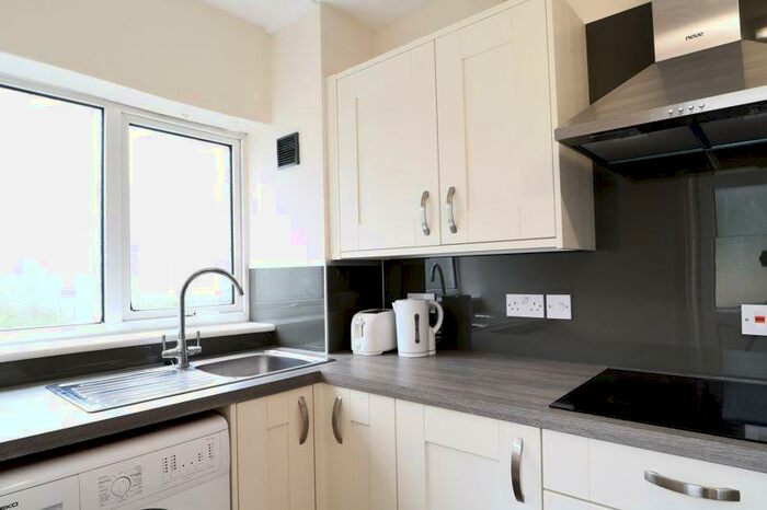 4 Bedroom Detached House To Rent In The Highway, Brighton, BN2