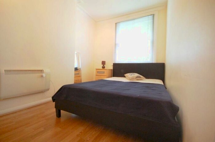 1 Bedroom Flat To Rent In St. Petersburgh Place, London, W2