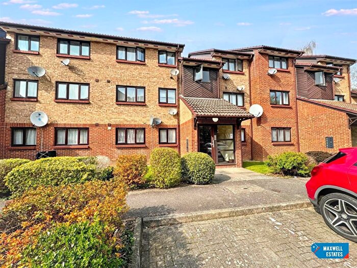 2 Bedroom Flat For Sale In Pasteur Close, London, NW9