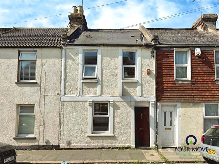 2 Bedroom Terraced House For Sale In Montague Road, Ramsgate, Kent, CT11