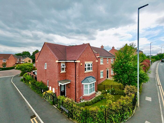 4 Bedroom Detached House For Sale In Pinderhill Avenue, Wakefield, West Yorkshire, WF1