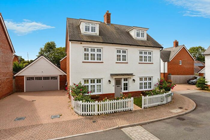 5 Bedroom Detached House For Sale In Heasman Close, Marden, Tonbridge, Kent, TN12