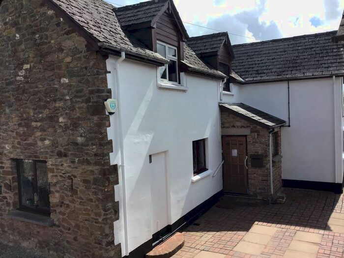 3 Bedroom Detached House To Rent In Victoria Road, Hatherleigh, Okehampton, EX20