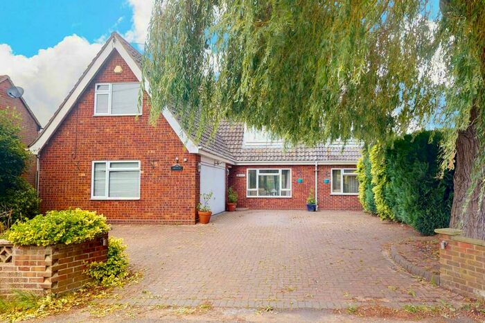 4 Bedroom Detached House For Sale In Hanover Square, Feering, CO5
