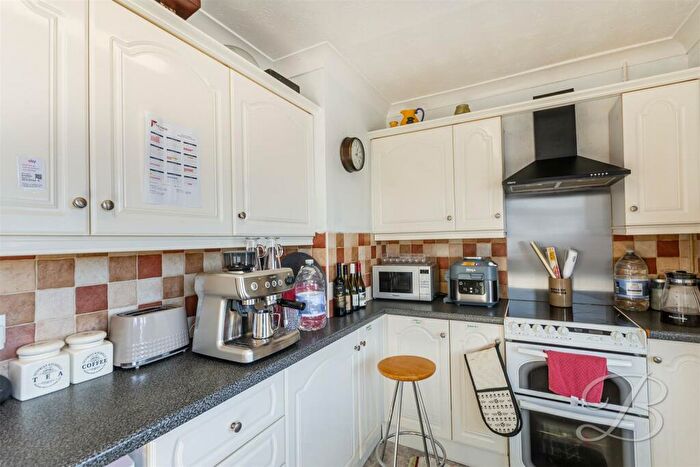 3 Bedroom Terraced House For Sale In Kirklington Road, Rainworth, Mansfield, NG21