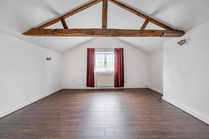 2 Bedroom Cottage To Rent In Guileshill Lane, Ockham, GU23