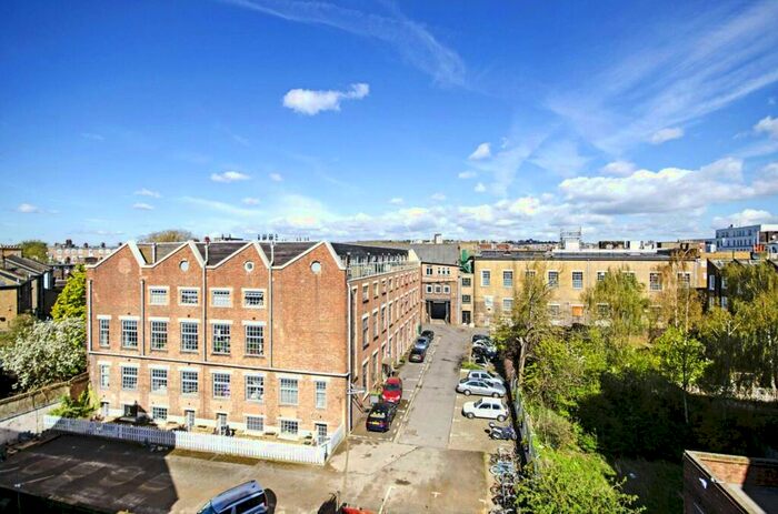 1 Bedroom Apartment To Rent In Holloway Road, Holloway, London, N7