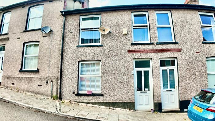3 Bedroom Terraced House For Sale In William Street, Crumlin, NP11