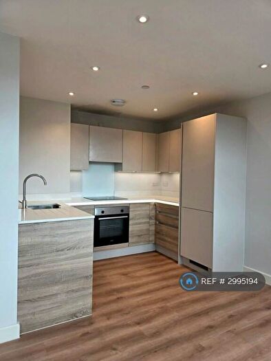 2 Bedroom Flat To Rent In Richmond House, Bournemouth, BH2