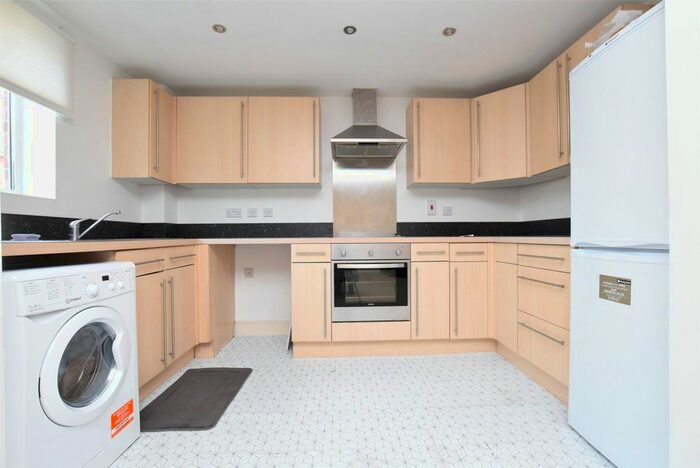 2 Bedroom Flat To Rent In Omega Court, London Road, Romford, Essex, RM7