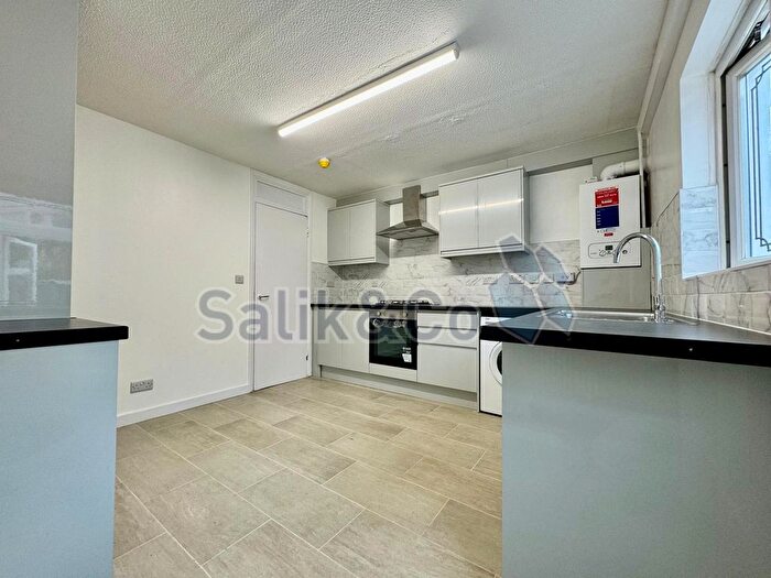 4 Bedroom Terraced House To Rent In Old Montague Street, London, E1