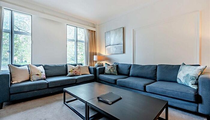 5 Bedroom Apartment To Rent In Strathmore Court Mid Term, NW8