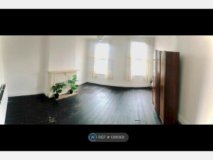 4 Bedroom Flat To Rent In Aigburth Rd, Liverpool, L17