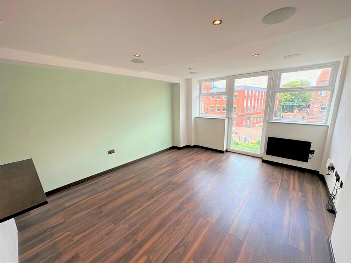 1 Bedroom Flat To Rent In Silvester Street, Hull, HU1