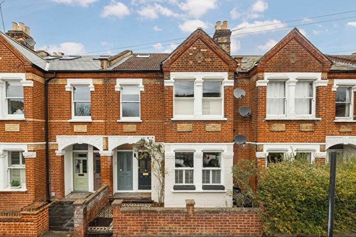 1 Bedroom Flat For Sale In Cargill Road, Earlsfield, SW18