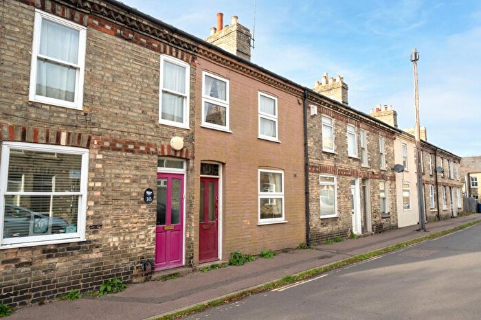 3 Bedroom Terraced House For Sale In Charles Street, Cambridge, CB1