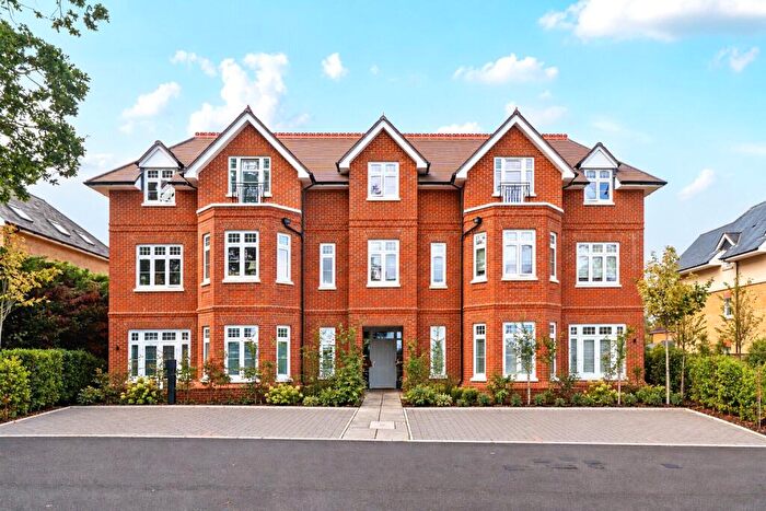 2 Bedroom Penthouse For Sale In More Lane, Esher, KT10