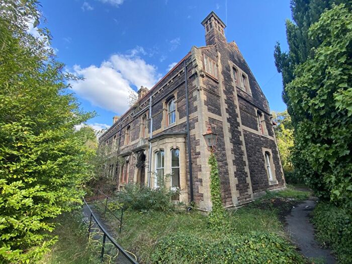 8 Bedroom Semi-Detached House For Sale In Gerard Road, Rotherham, South Yorkshire, S60