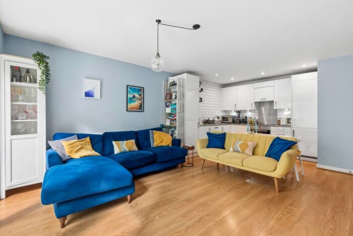 1 Bedroom Apartment For Sale In Tucana Court, Cygnet Street, E1