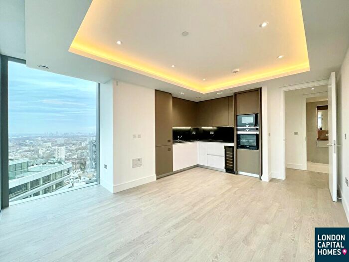 2 Bedroom Apartment To Rent In Carrara Tower, Bollinder Place, London, EC1V