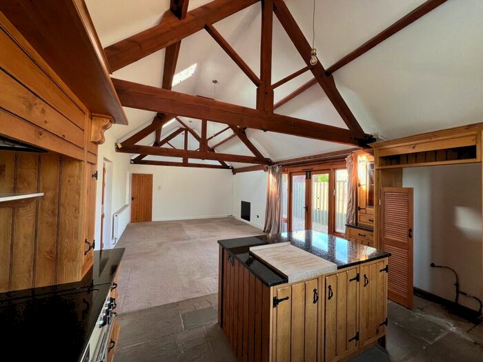 2 Bedroom Barn Conversion To Rent In Fosse Road, Car Colston, NG13