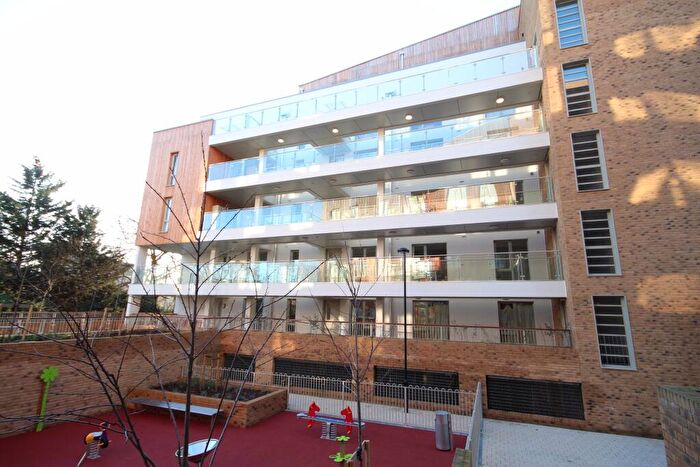 2 Bedroom Apartment To Rent In Kidwells Close Maidenhead Berkshire, SL6