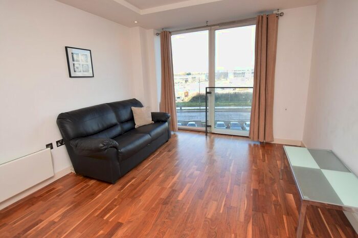 1 Bedroom Flat To Rent In City Lofts, The Quays, Salford Quays, Salford, M50
