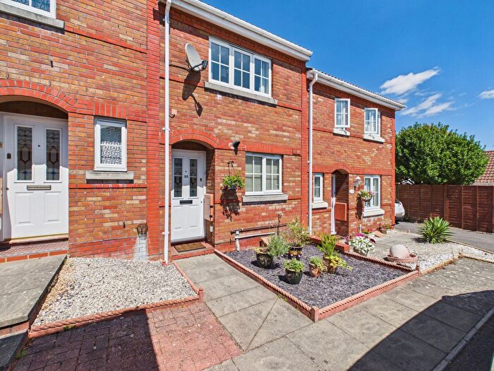 2 Bedroom Terraced House For Sale In Gardenia Drive, Fareham, PO15