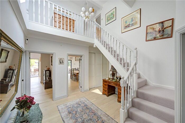 4 Bedroom Semi-Detached House For Sale In Matlock Way, New Malden, KT3