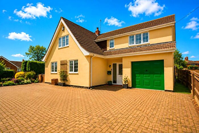 4 Bedroom Detached House For Sale In Coate, Devizes, Wiltshire, SN10