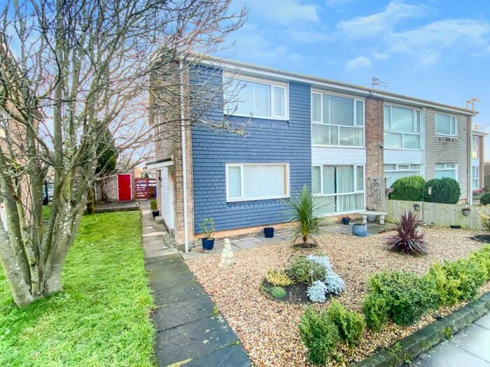 2 Bedroom Flat To Rent In Mirlaw Road, Cramlington, Northumberland, NE23