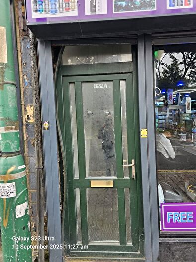 2 Bedroom Flat To Rent In Leeds Road, Bradford, BD3