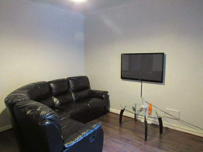 3 Bedroom Terraced House To Rent In Ashton Street, Preston, Lancashire, PR2