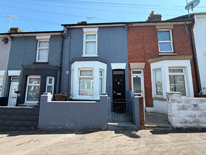 2 Bedroom Property To Rent In Baden Road, Gillingham, ME7
