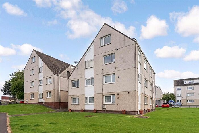 3 Bedroom Flat For Sale In School Street, Hamilton, South Lanarkshire, ML3