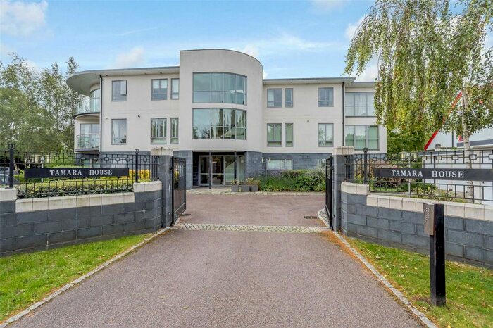 2 Bedroom Flat To Rent In Tamara House, Queen Ediths Way, Cambridge, Cambridgeshire, CB1
