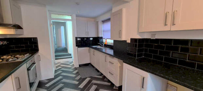 4 Bedroom Terraced House To Rent In Hilda Road, East Ham, E6