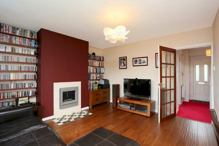 2 Bedroom Maisonette To Rent In Silverdale, Sydenham, London, SE26