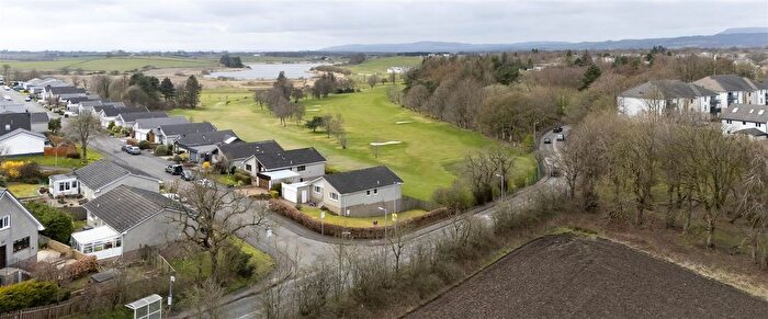 5 Bedroom Detached House For Sale In Gadloch Avenue, Lenzie, G66