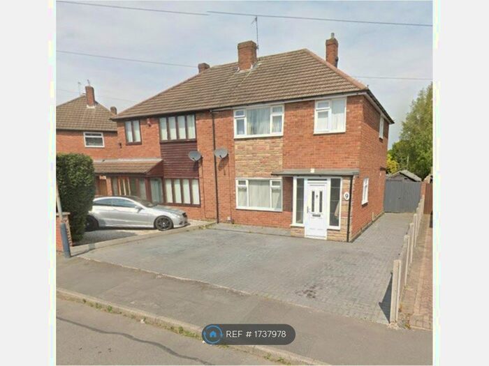 3 Bedroom Semi-Detached House To Rent In Kathleen Avenue, Bedworth, CV12