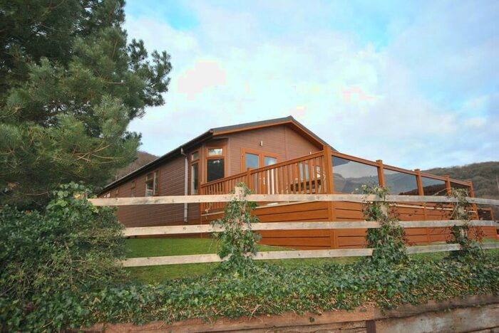 3 Bedroom Park Home For Sale In Cheddar Woods, Cheddar, BS27