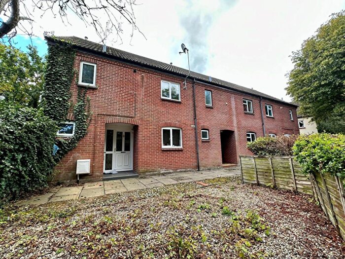 3 Bedroom Terraced House To Rent In Notridge Road, NR5
