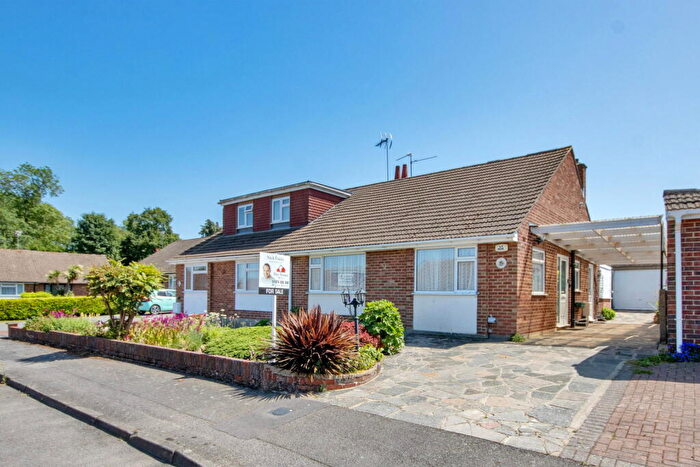 2 Bedroom Semi-Detached Bungalow For Sale In Mulberry Close, Meopham, Gravesend, DA13