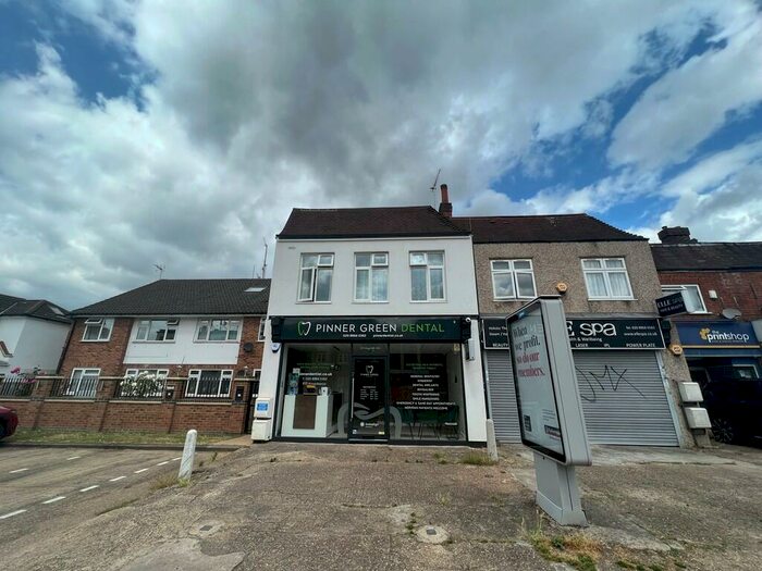 3 Bedroom Apartment To Rent In Pinner Green, Pinner, HA5