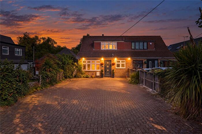 4 Bedroom Semi-Detached House For Sale In Abbey Wood Lane, Rainham, RM13