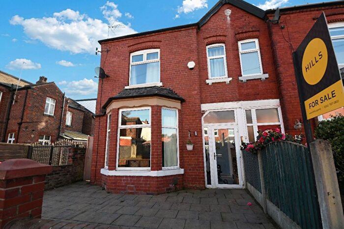 3 Bedroom Semi Detached House For Sale In Alresford Road, Salford, M6