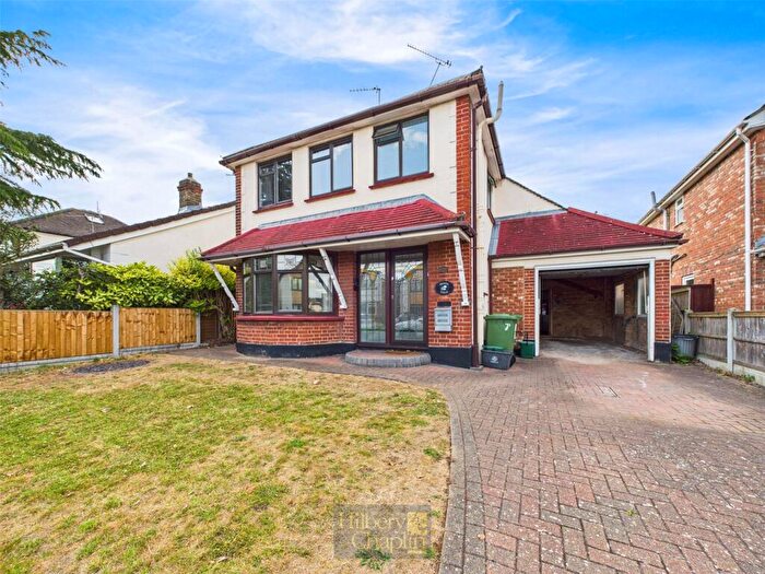 3 Bedroom Detached House For Sale In New Century Road, Laindon, Basildon, Essex, SS15