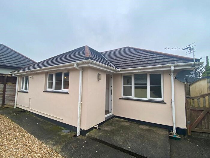 2 Bedroom Bungalow To Rent In Mount Hawke, Truro, TR4