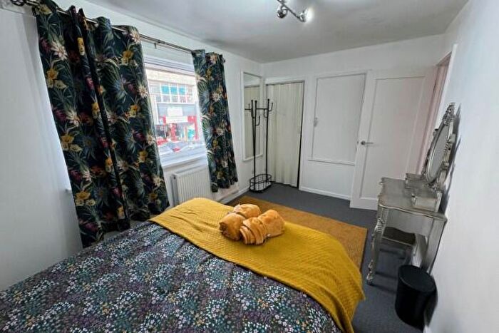2 Bedroom Flat To Rent In Penford Court Cardiff, CF24